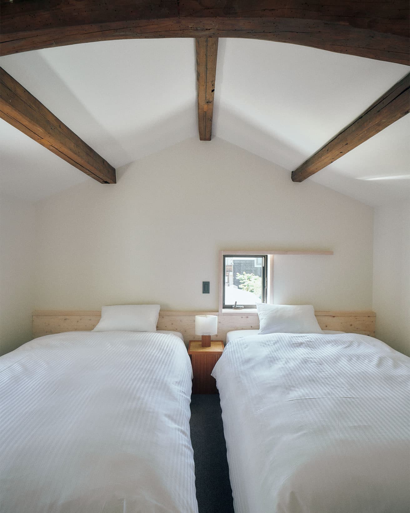 「雁皮」寝室。