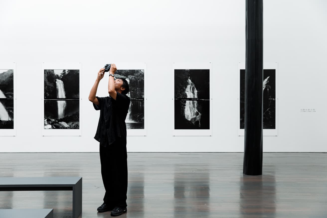 さまざまなエフェクトを試しながら、展示室の天井を撮影した。photo_Kenya Abe