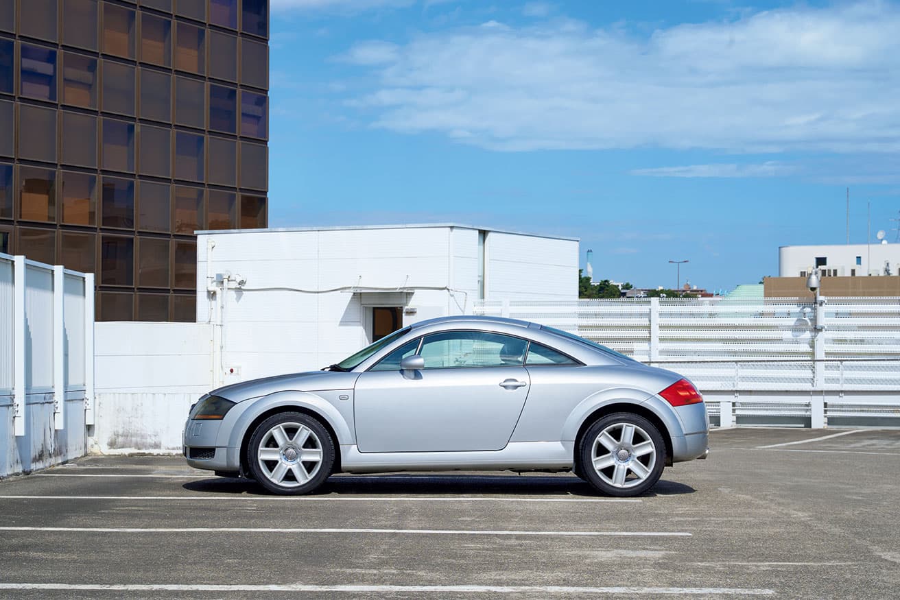 アウディ TT(1st)