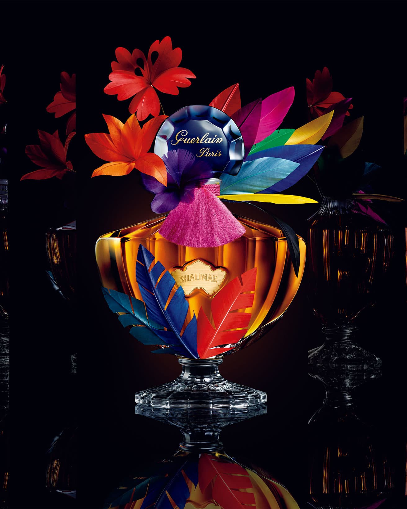 『JANAÏNA MILHEIRO ✕ SHALIMAR 100TH ANNIVERSARY』1925年に史上初のアンバーフレグランスとして誕生した《シャリマー》の100周年記念エクセプショナルピース《シャリマー レソンス》1.5リットル 3,190,000円。全世界66個限定。日本限定1個。