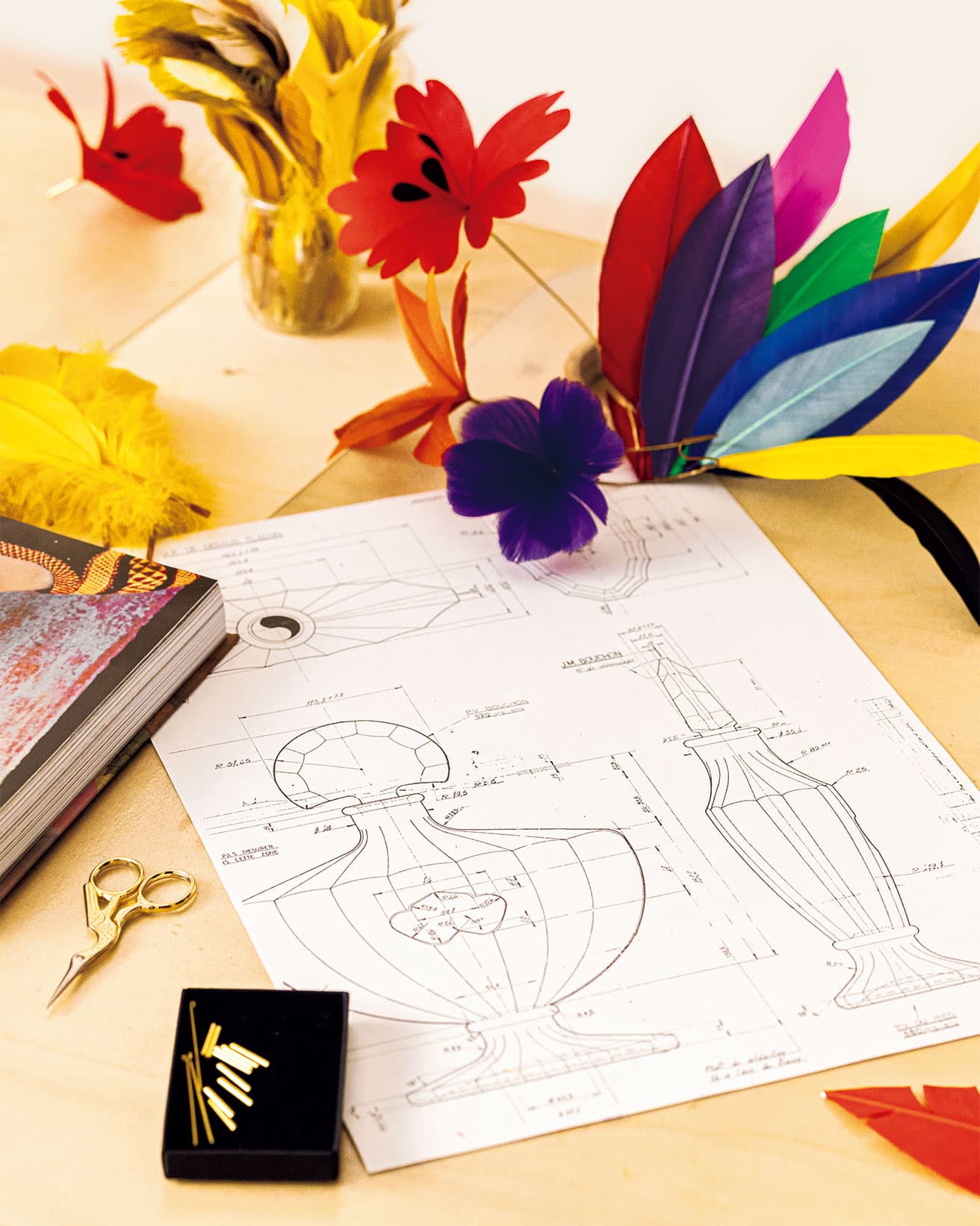 ジャナイナ・ミレイロによるデザインスケッチ。